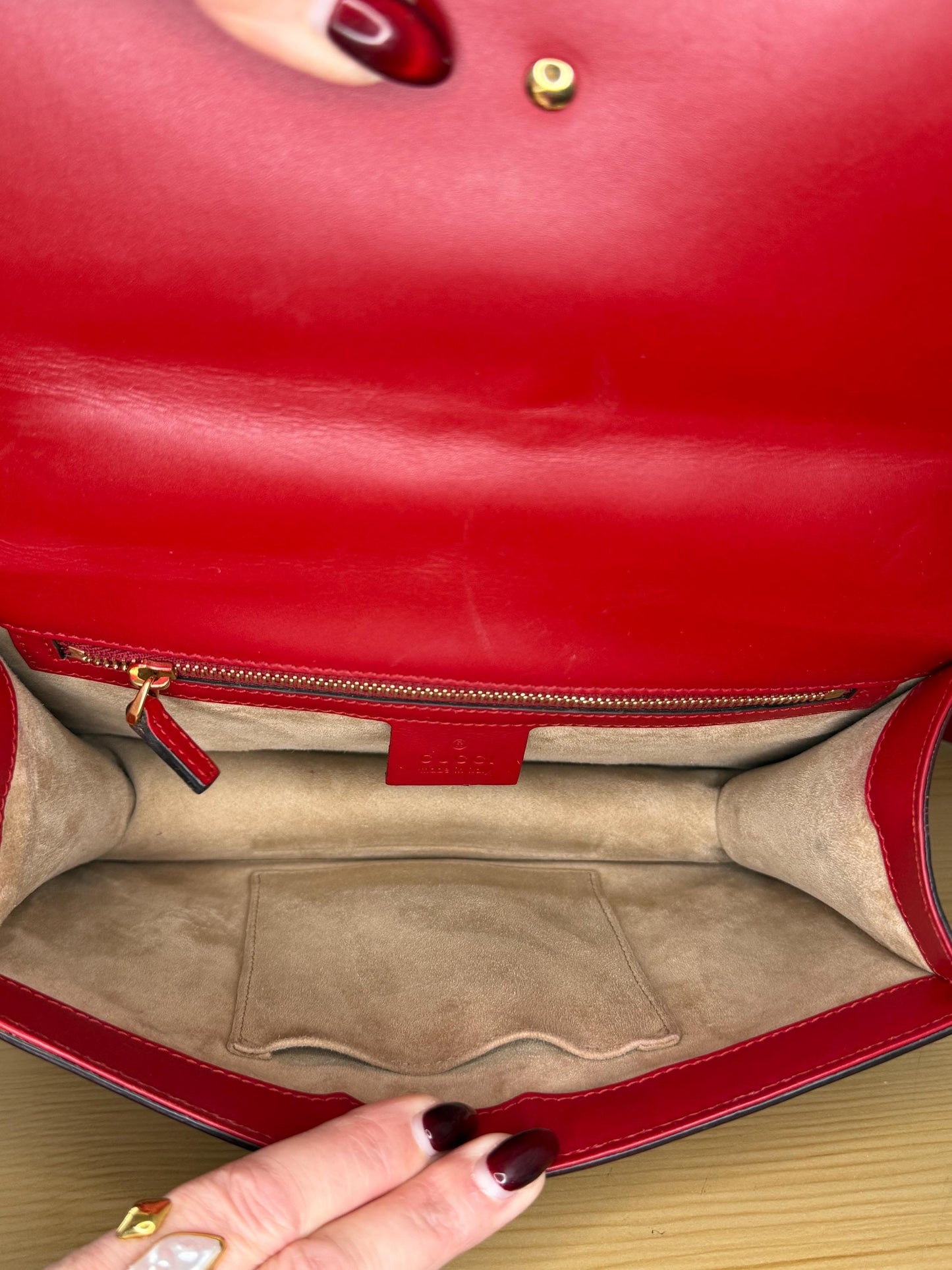 Gucci Red Leather Sylvie Sholuder Bag