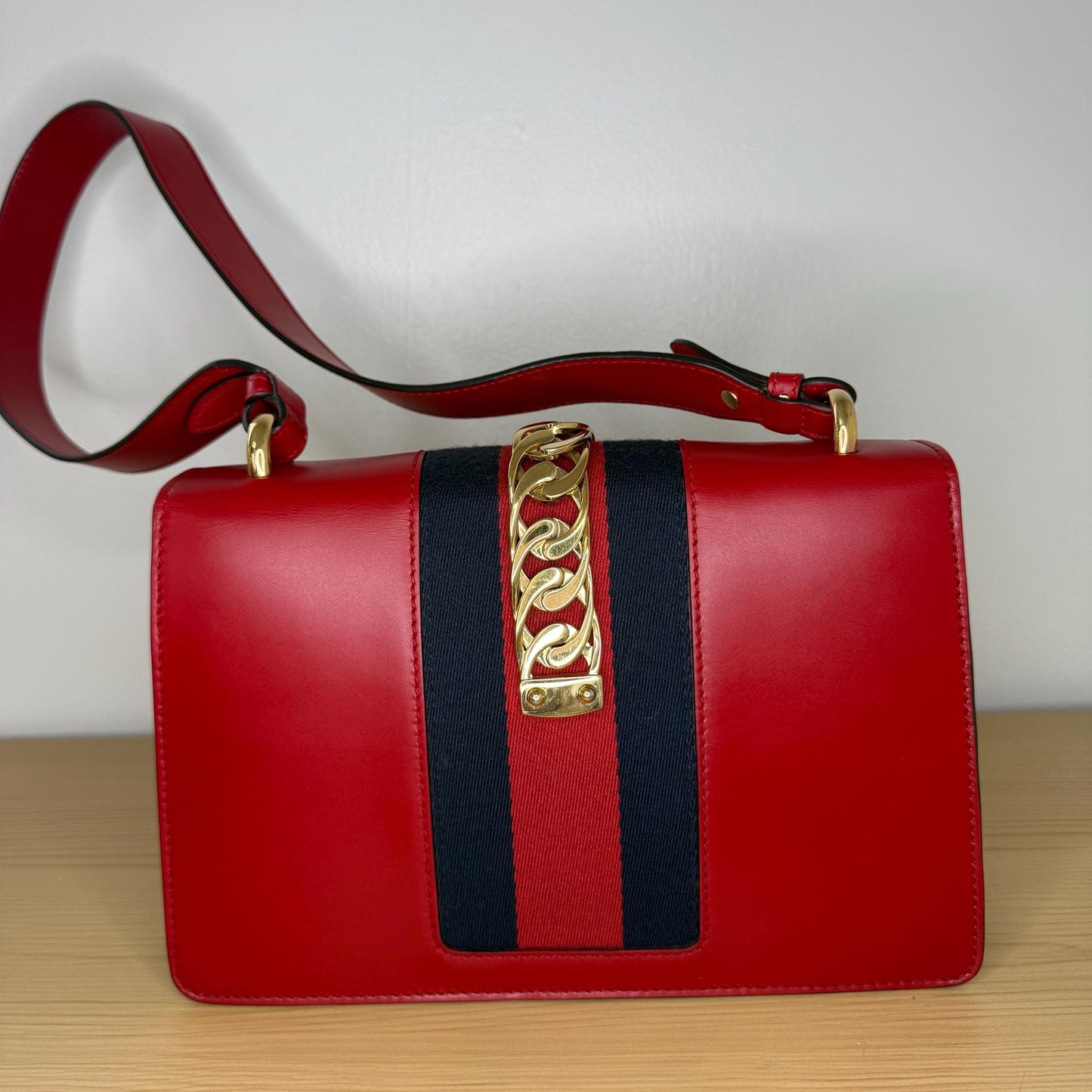 Gucci Red Leather Sylvie Sholuder Bag