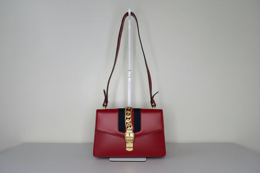 Gucci Red Leather Sylvie Sholuder Bag