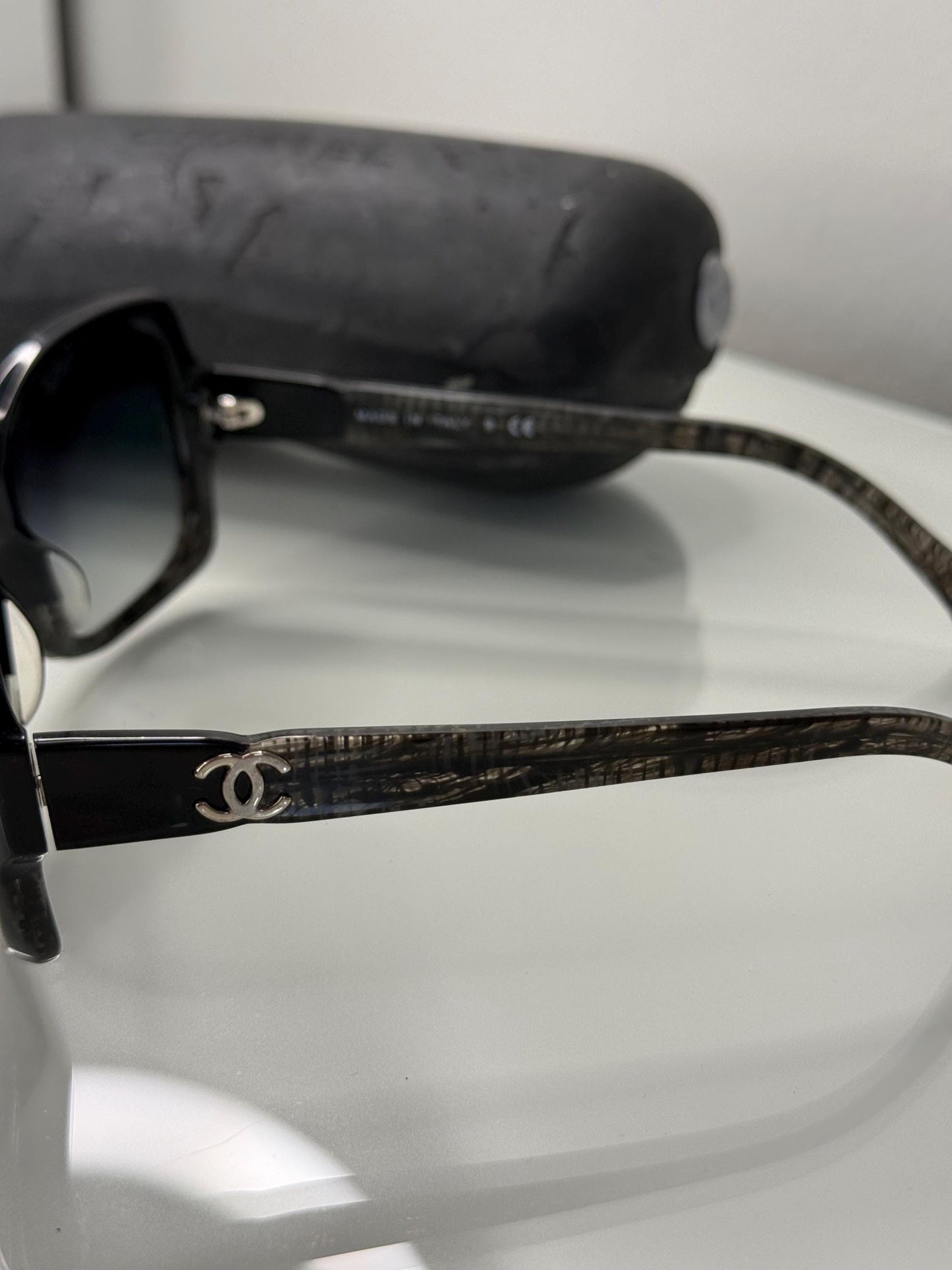 Chanel 5177 C1195 3C Vintage Black Gray Plaid Gradient CC Logo Sunglasses