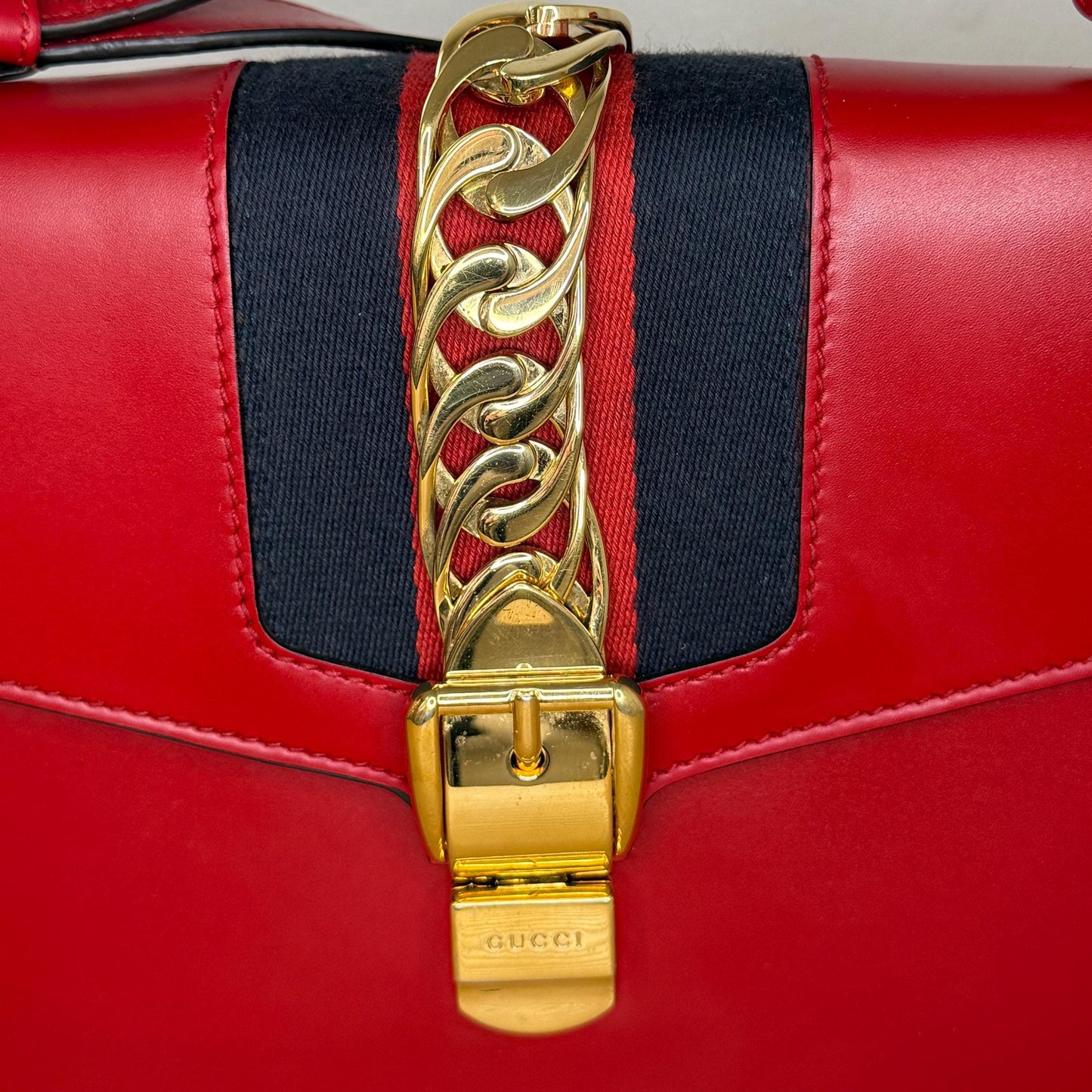 Gucci Red Leather Sylvie Sholuder Bag