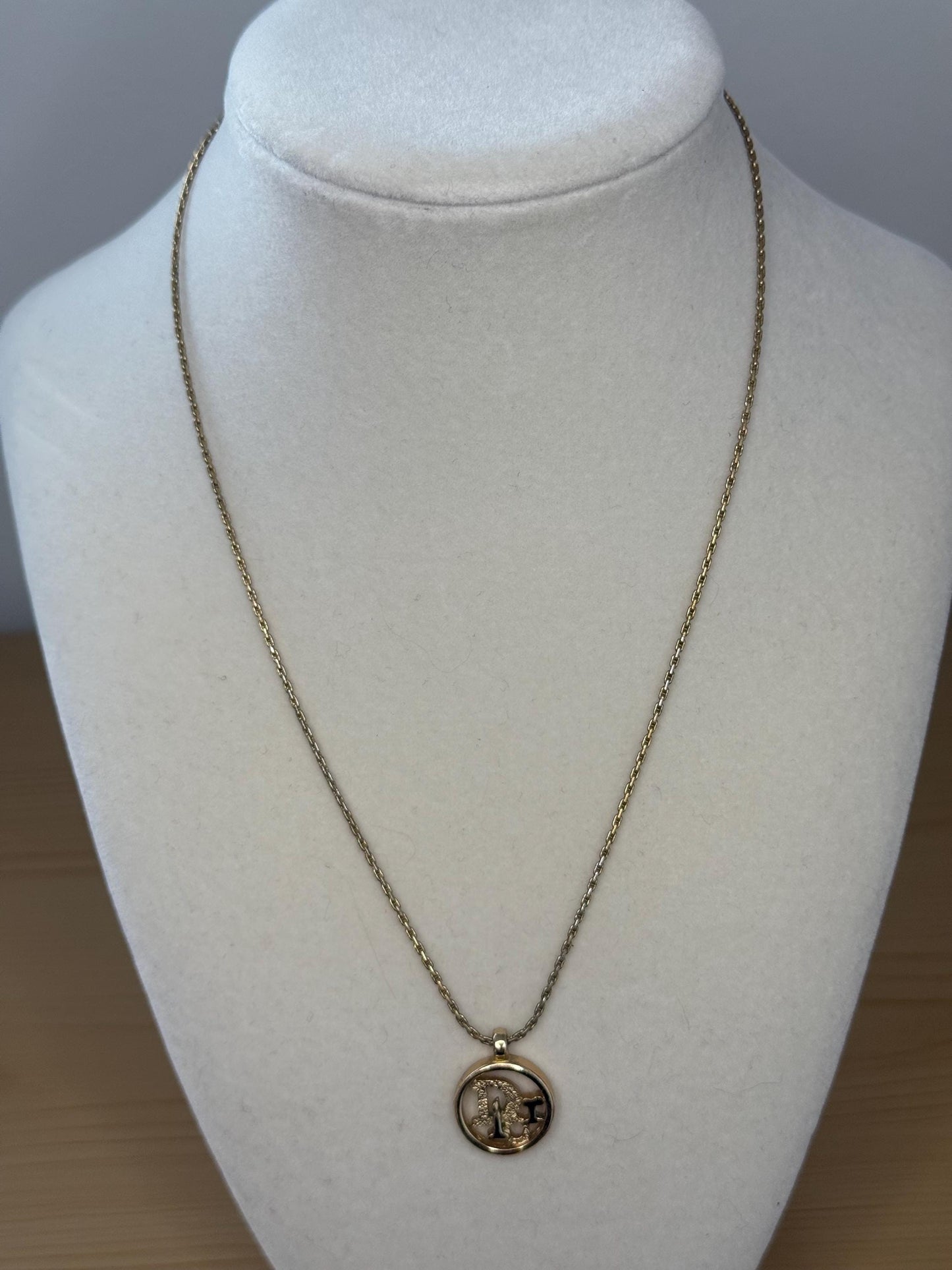 Christian Dior “Dior  Circle Necklace