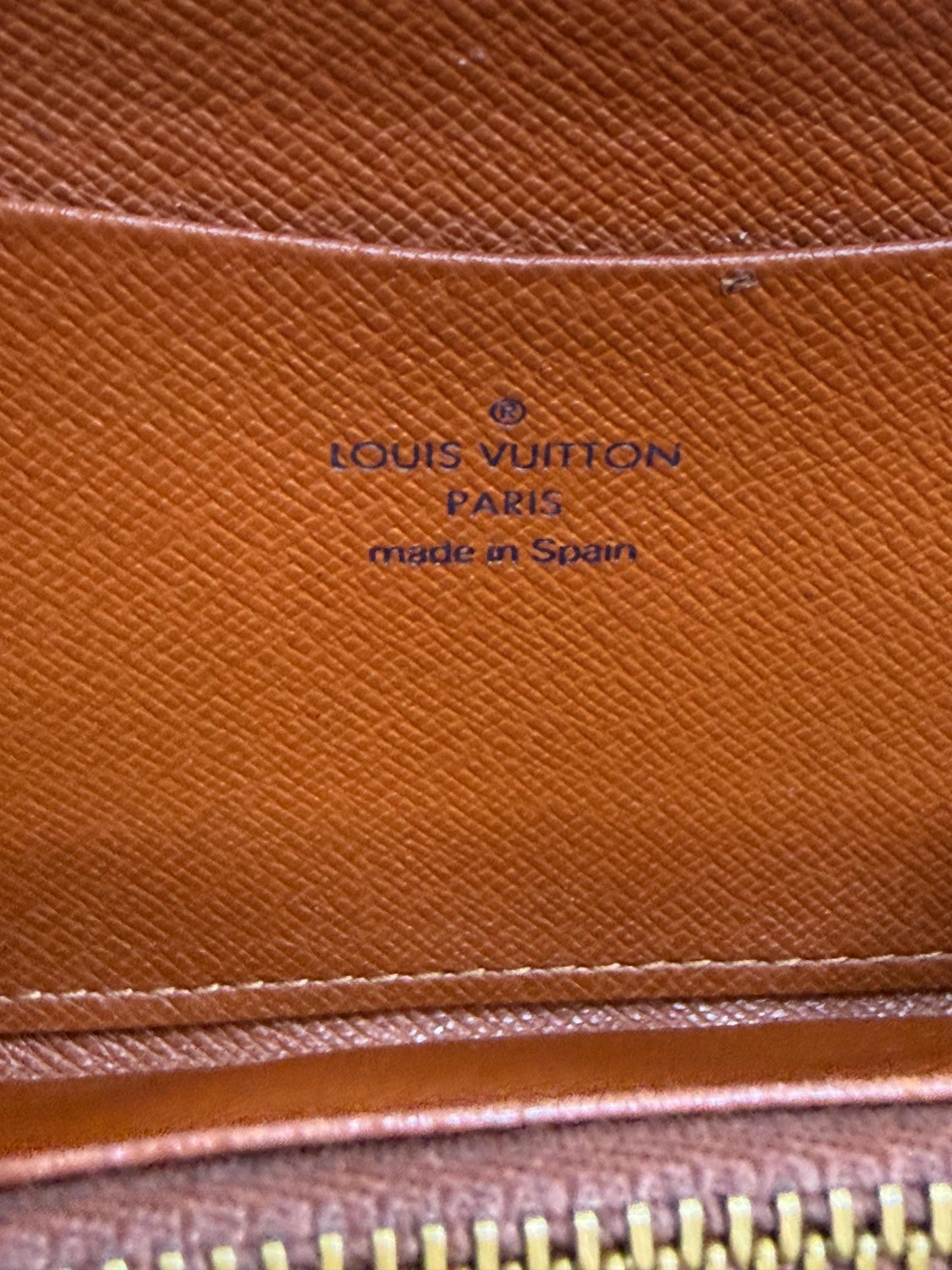 Louis Vuitton Vintage Monogram  Long Zippy Wallet
