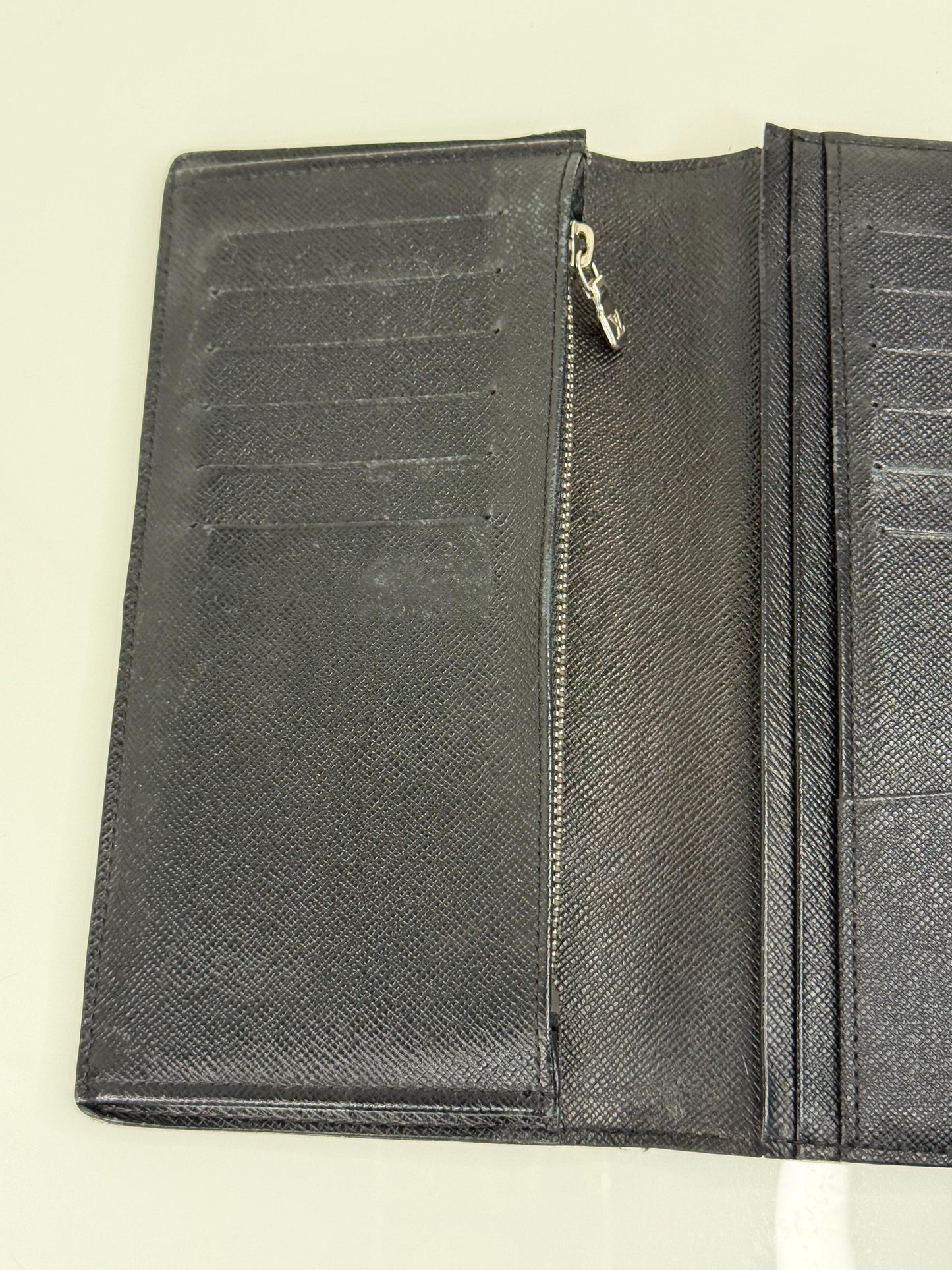 Louis Vuitton Damier Graphite Long Bi fold Mens wallet
